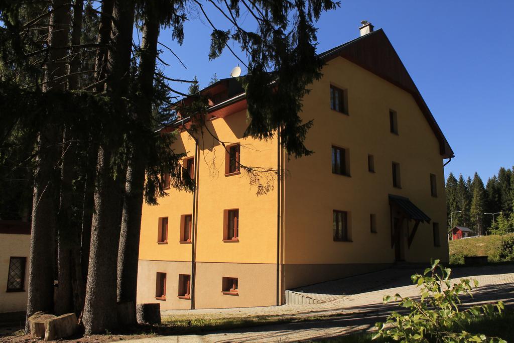Apartmany Olympia Železná Ruda Exteriör bild