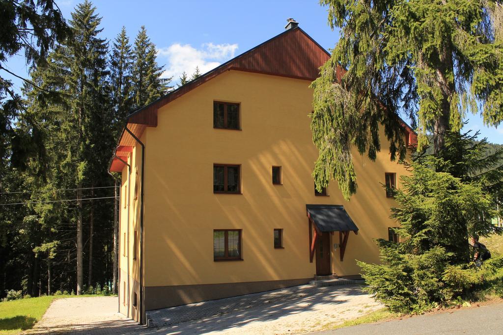 Apartmany Olympia Železná Ruda Exteriör bild